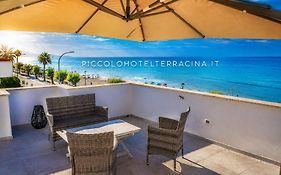 Piccolo Hotel