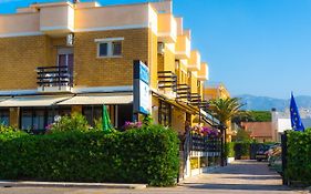Piccolo Hotel